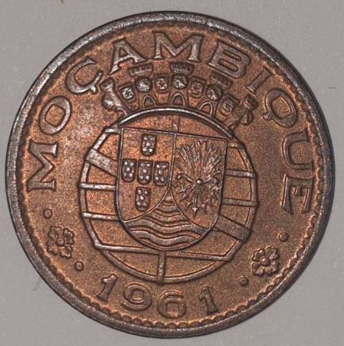1961 - 20 CENTAVOS COIN - MOZAMBIQUE - (Bronze)